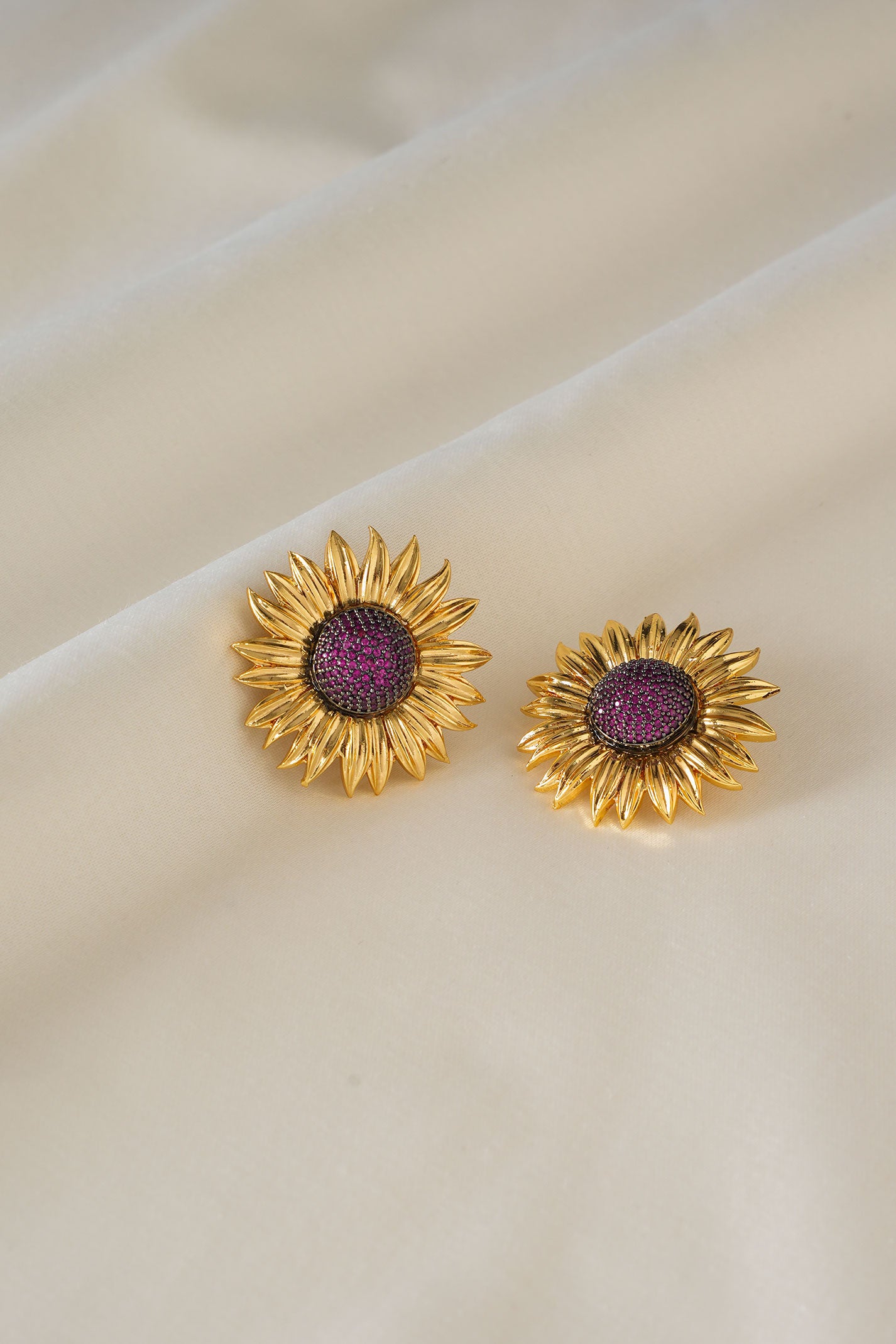 SUNFLOWER RED EARRINGS